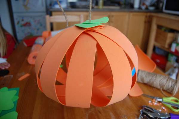 DIY Paper Pumpkin Lanterns